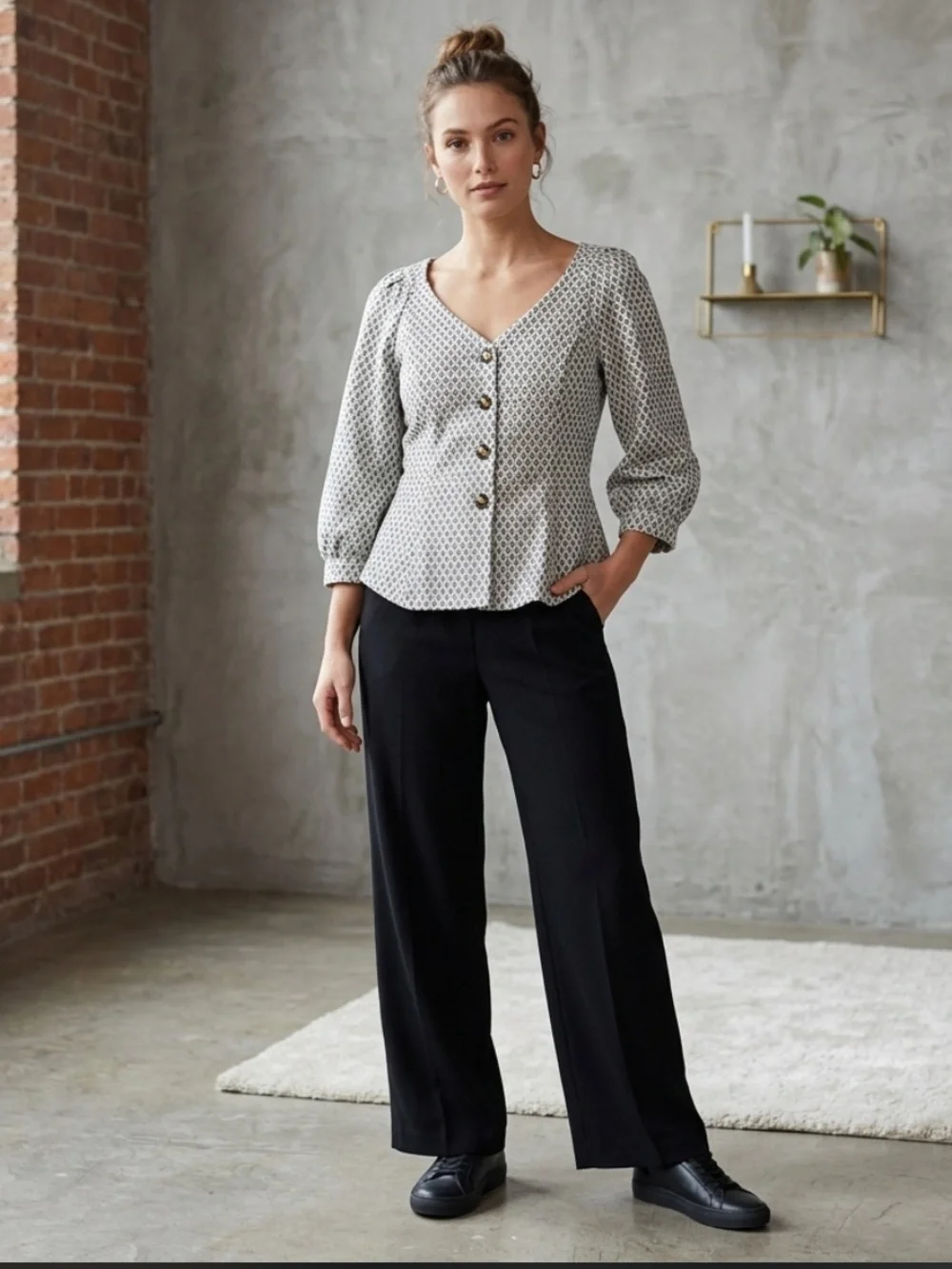 Anthropologie Ett Twa Metallic Knit V-Neck Button Front Top Medium Puff Sleeve